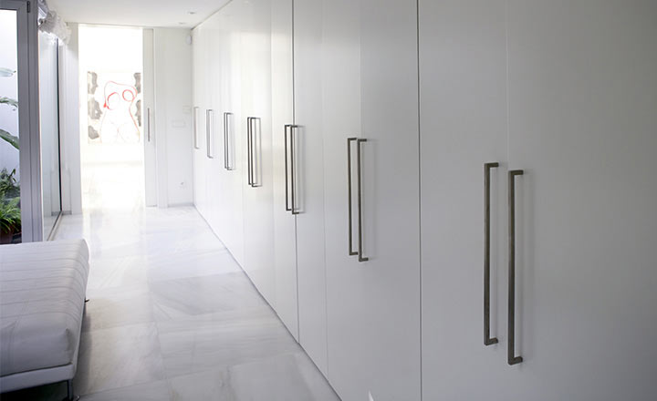 Niezawodne i trwałe. Garderoby, szafy, pawlacze, zabudowy.